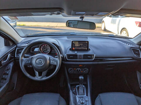 2015 Mazda MAZDA3 i Sport