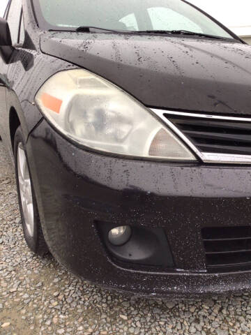 2011 Nissan Versa 1.8 SL