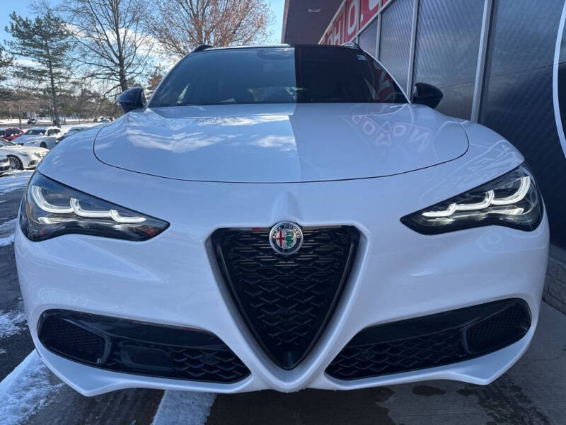 2025 Alfa Romeo Stelvio