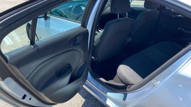 2017 Chevrolet Cruze LS Auto