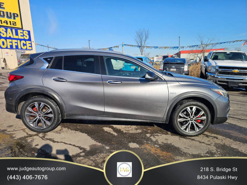 2017 Infiniti QX30 Premium