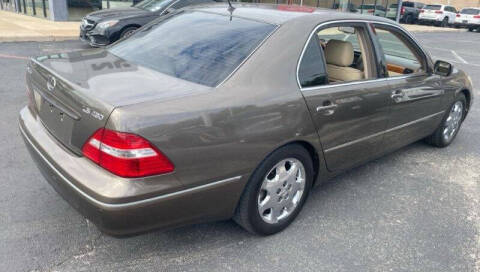2004 Lexus LS 430