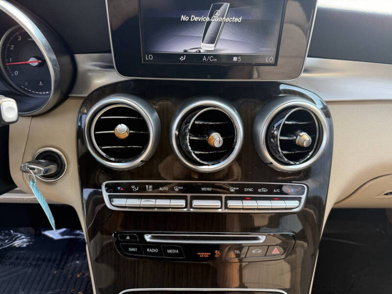 2019 Mercedes-Benz GLC GLC 300