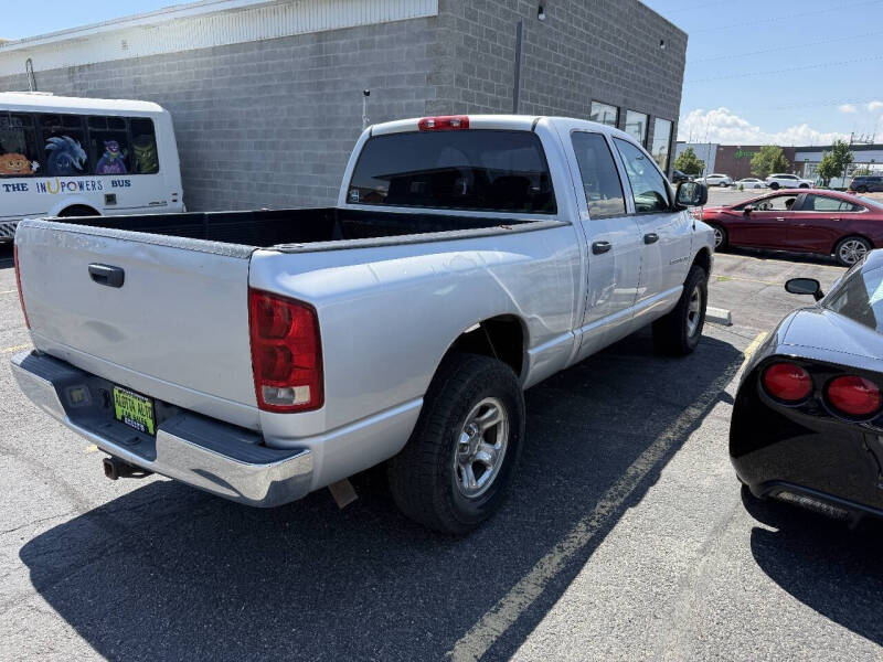 2004 Dodge Ram 1500 SLT
