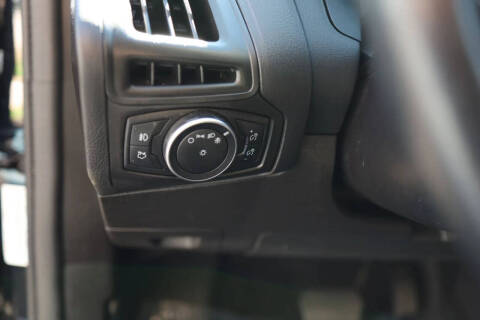 2017 Ford Focus SEL