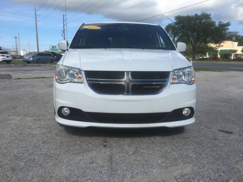 2017 Dodge Grand Caravan SXT's photo
