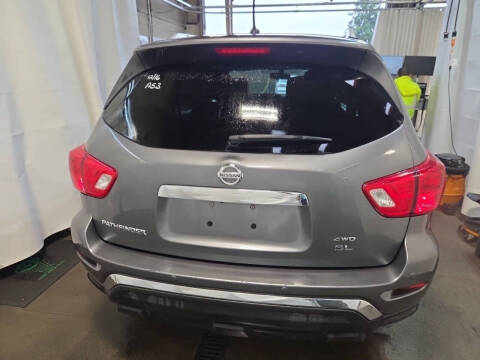 2018 Nissan Pathfinder SL