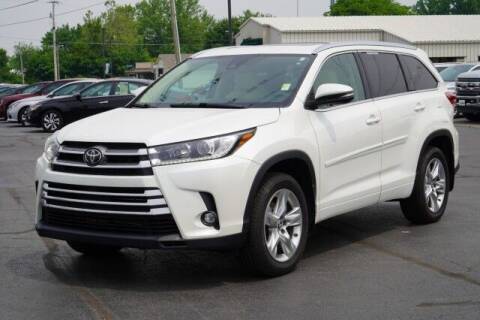 2019 Toyota Highlander for sale at Preferred Auto in Fort Wayne IN