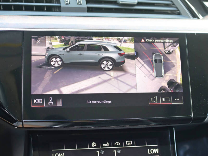 2019 Audi e-tron quattro Premium Plus