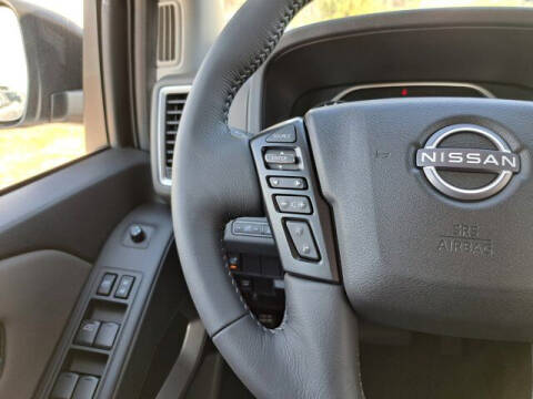 2024 Nissan Frontier SV