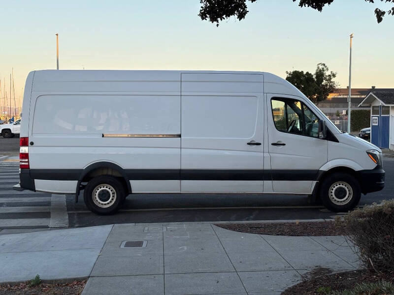 2017 Freightliner Sprinter 2500