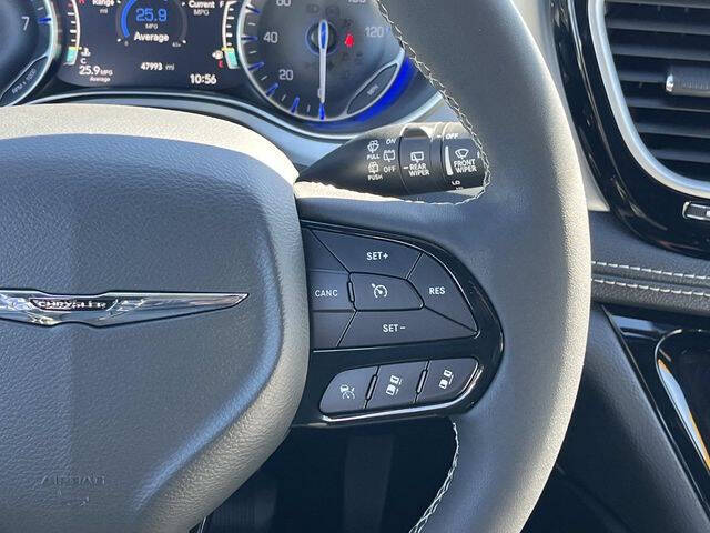 2025 Chrysler Pacifica Limited