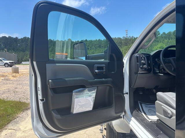 2024 Chevrolet Silverado 6500HD