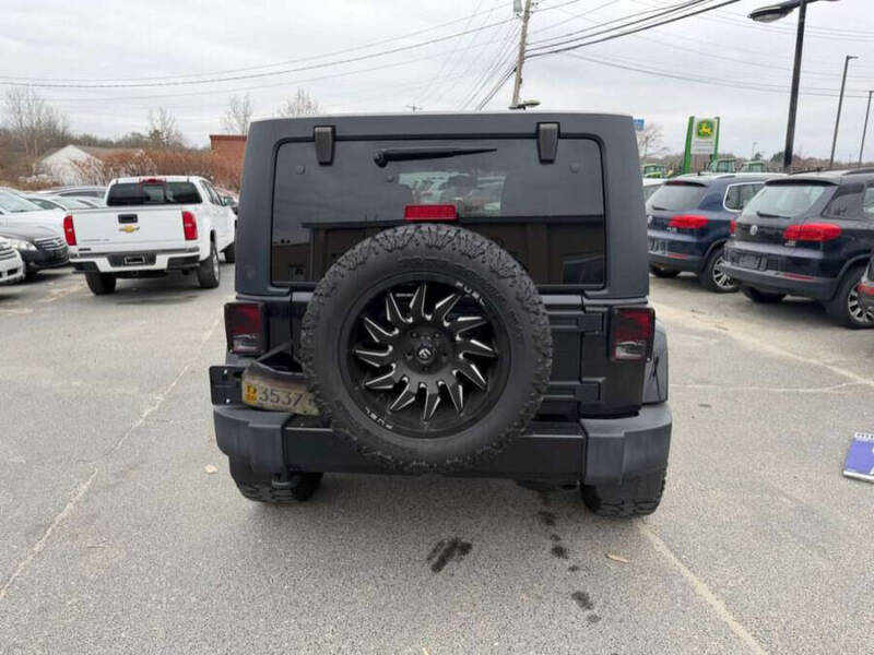 2017 Jeep Wrangler Unlimited Smoky Mountain