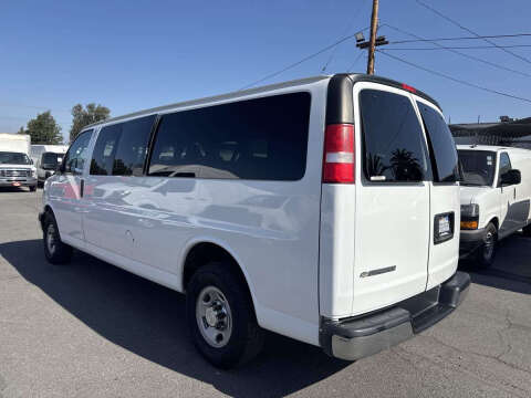 2017 Chevrolet Express LT 3500