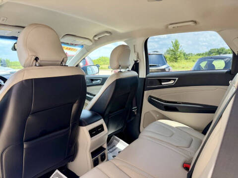2019 Ford Edge Titanium