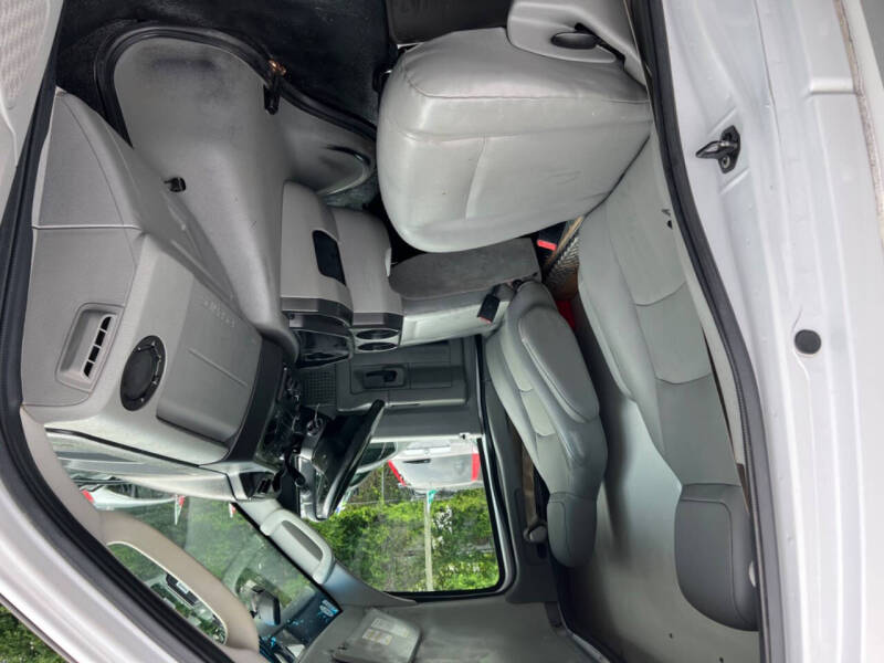 2017 Ford E-Series E-350 SD