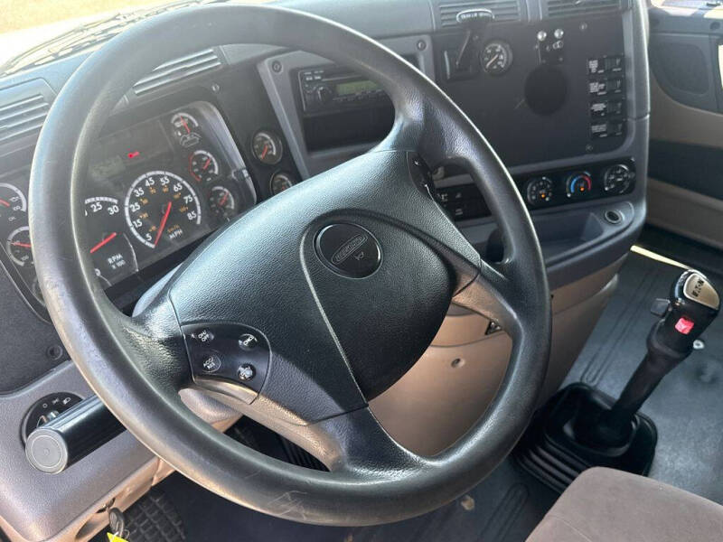 2012 Freightliner Cascadia