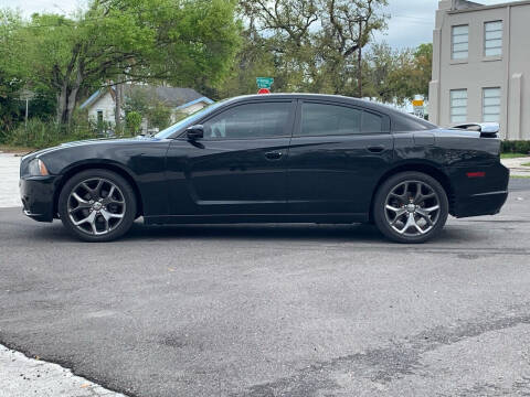 2011 Dodge Charger for sale at LUXURY AUTO MALL in Tampa FL