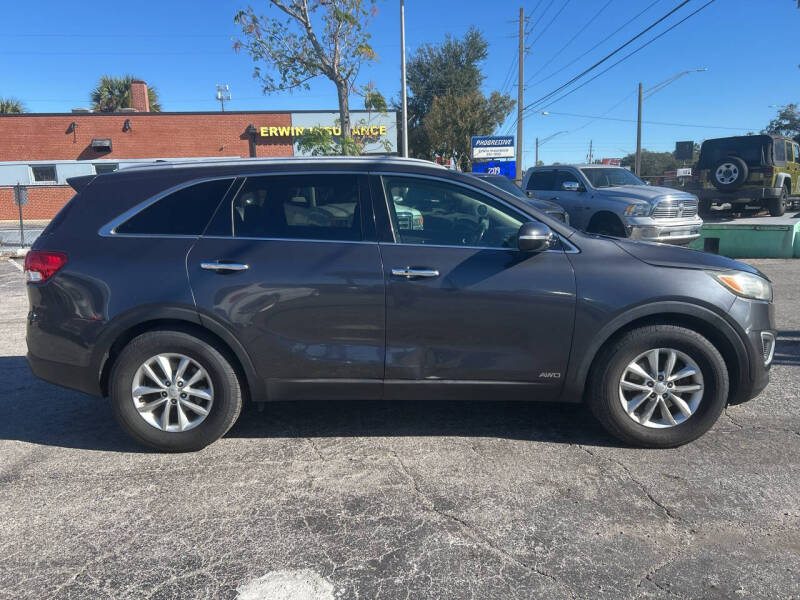 2017 Kia Sorento LX
