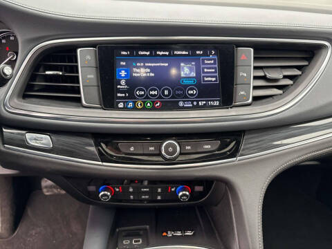 2024 Buick Enclave Essence