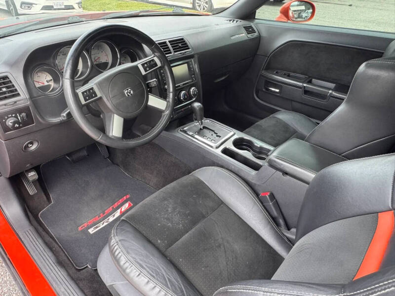 2010 Dodge Challenger SRT8