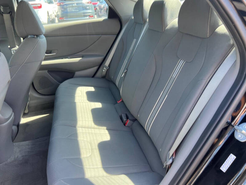 2023 Hyundai Elantra SEL