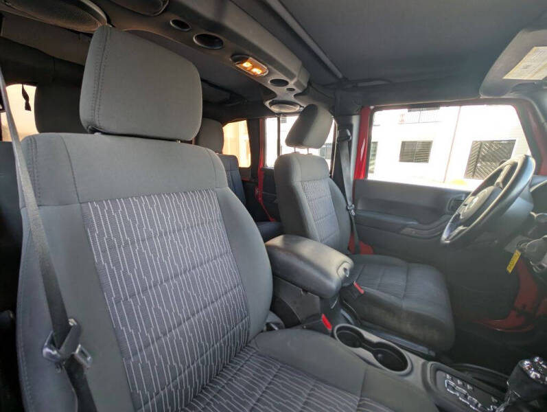 2012 Jeep Wrangler Unlimited Sport