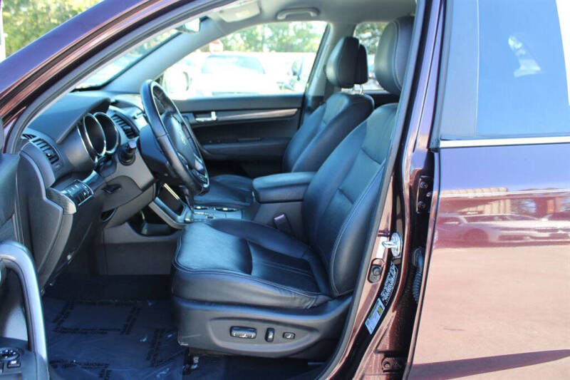2011 Kia Sorento SX