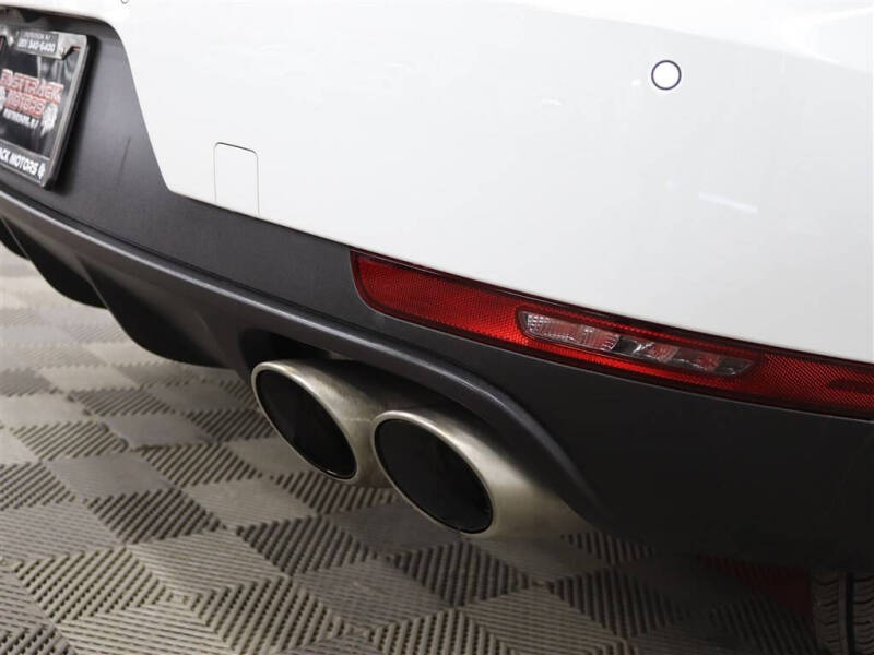 2020 Porsche Macan S