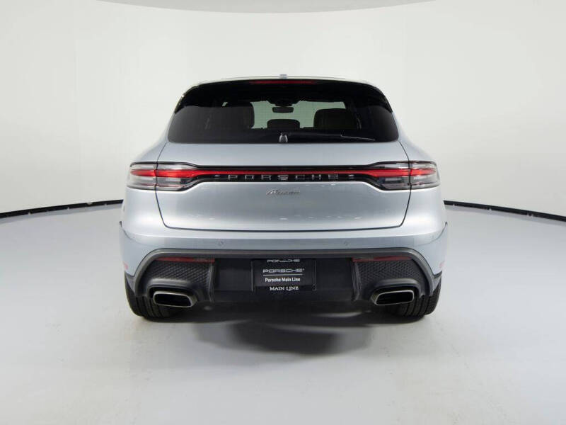 2025 Porsche Macan