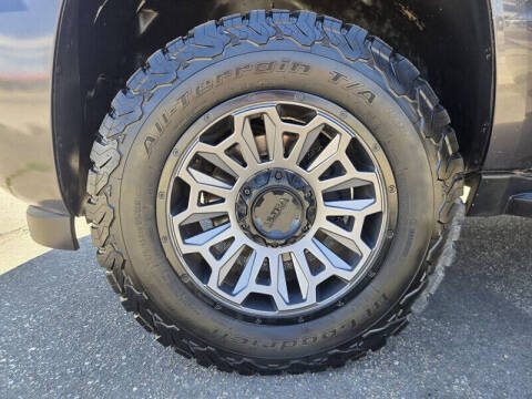2011 Chevrolet Avalanche LTZ