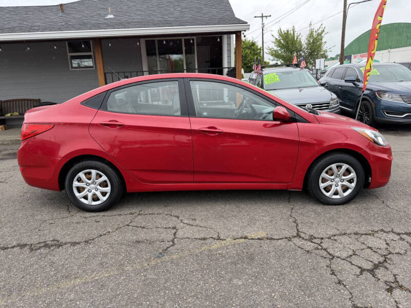 2013 Hyundai Accent GLS