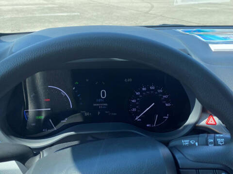 2025 Toyota Sienna LE 8-Passenger