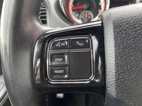 2016 Dodge Grand Caravan SXT Plus