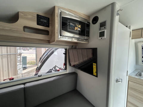 2025 nuCamp RV TAB 320 S