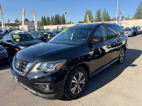 2019 Nissan Pathfinder SL