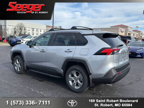 2025 Toyota RAV4 Hybrid XLE