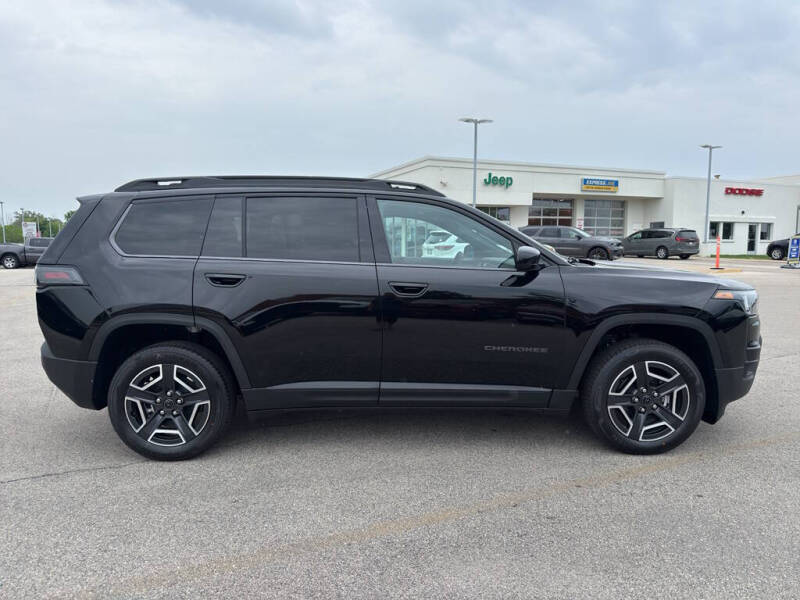 2026 Jeep Cherokee Laredo