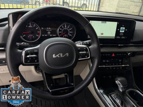 2024 Kia Carnival EX