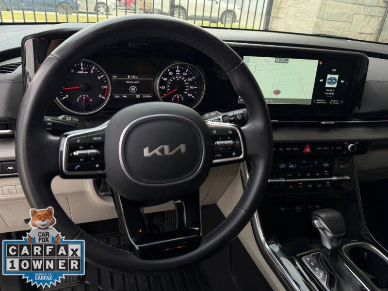 2024 Kia Carnival EX