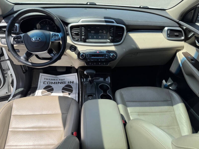 2019 Kia Sorento EX Sport