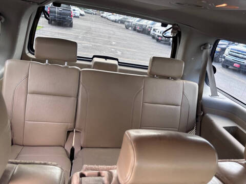 2012 Nissan Armada SV