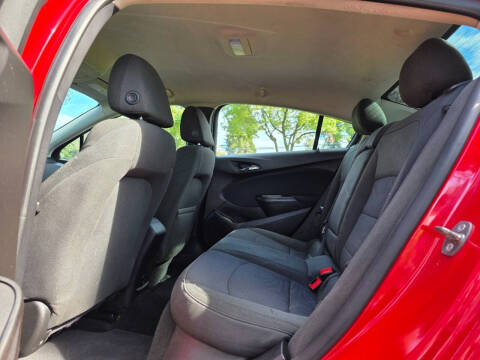 2017 Chevrolet Cruze LT Auto