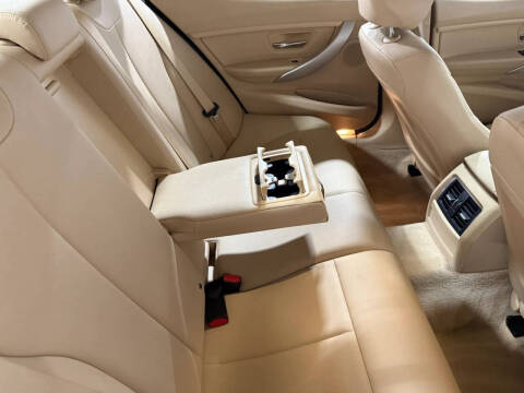 2016 BMW 3 Series 320i