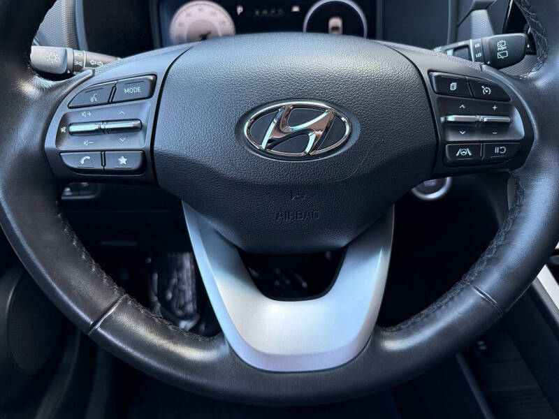 2023 Hyundai Kona Electric SEL