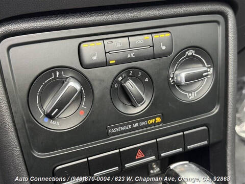 2013 Volkswagen Beetle Convertible