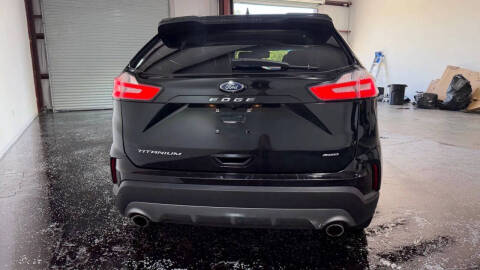 2022 Ford Edge Titanium