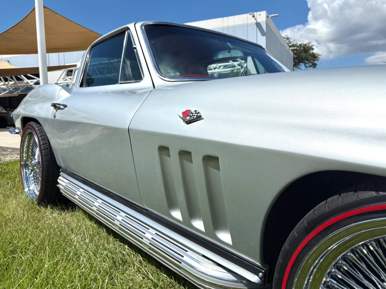 1965 Chevrolet Corvette 21
