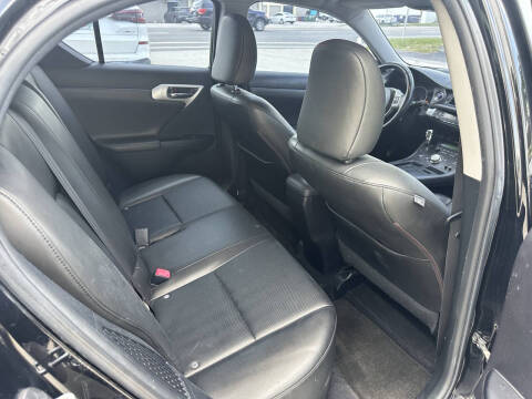 2011 Lexus CT 200h Premium